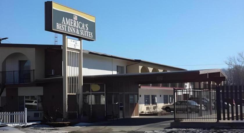 America'S Best Inn Urbana Champaign Bagian luar foto
