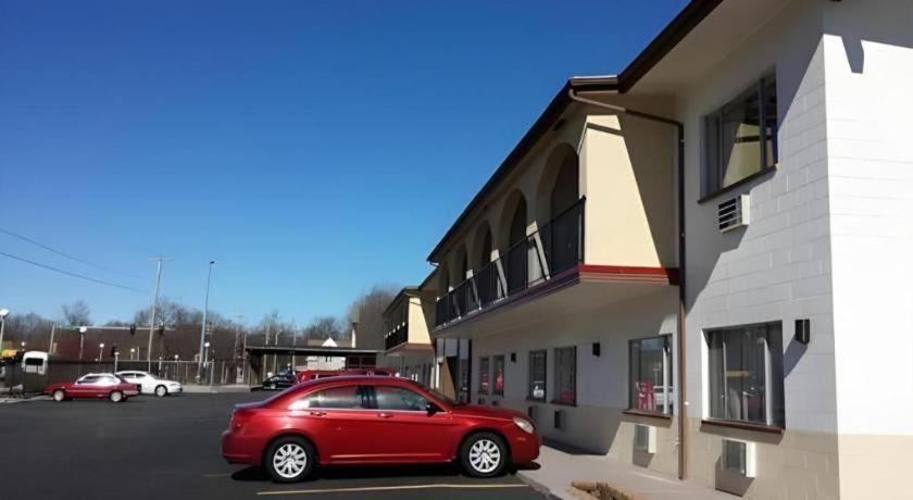 America'S Best Inn Urbana Champaign Bagian luar foto