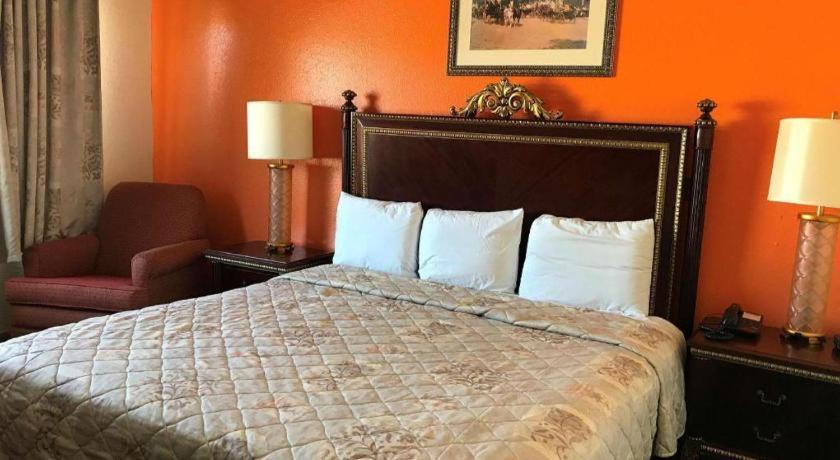 America'S Best Inn Urbana Champaign Bagian luar foto